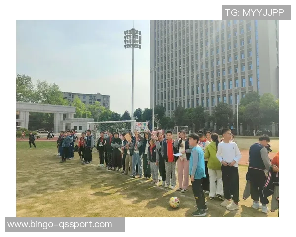 校园足球发展现状及其对青少年身心健康影响的研究与探讨 校园足球发展现状及其对青少年身心健康影响的研究与探讨