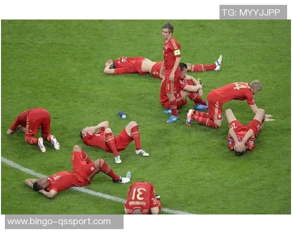 经典足球背影中的传奇瞬间与永恒回忆 经典足球背影中的传奇瞬间与永恒回忆